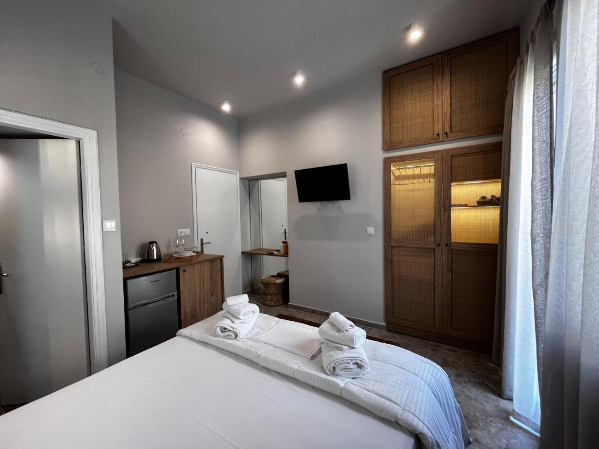 Orfeas Luxury Rooms & Studio Skopelos Town Bagian luar foto