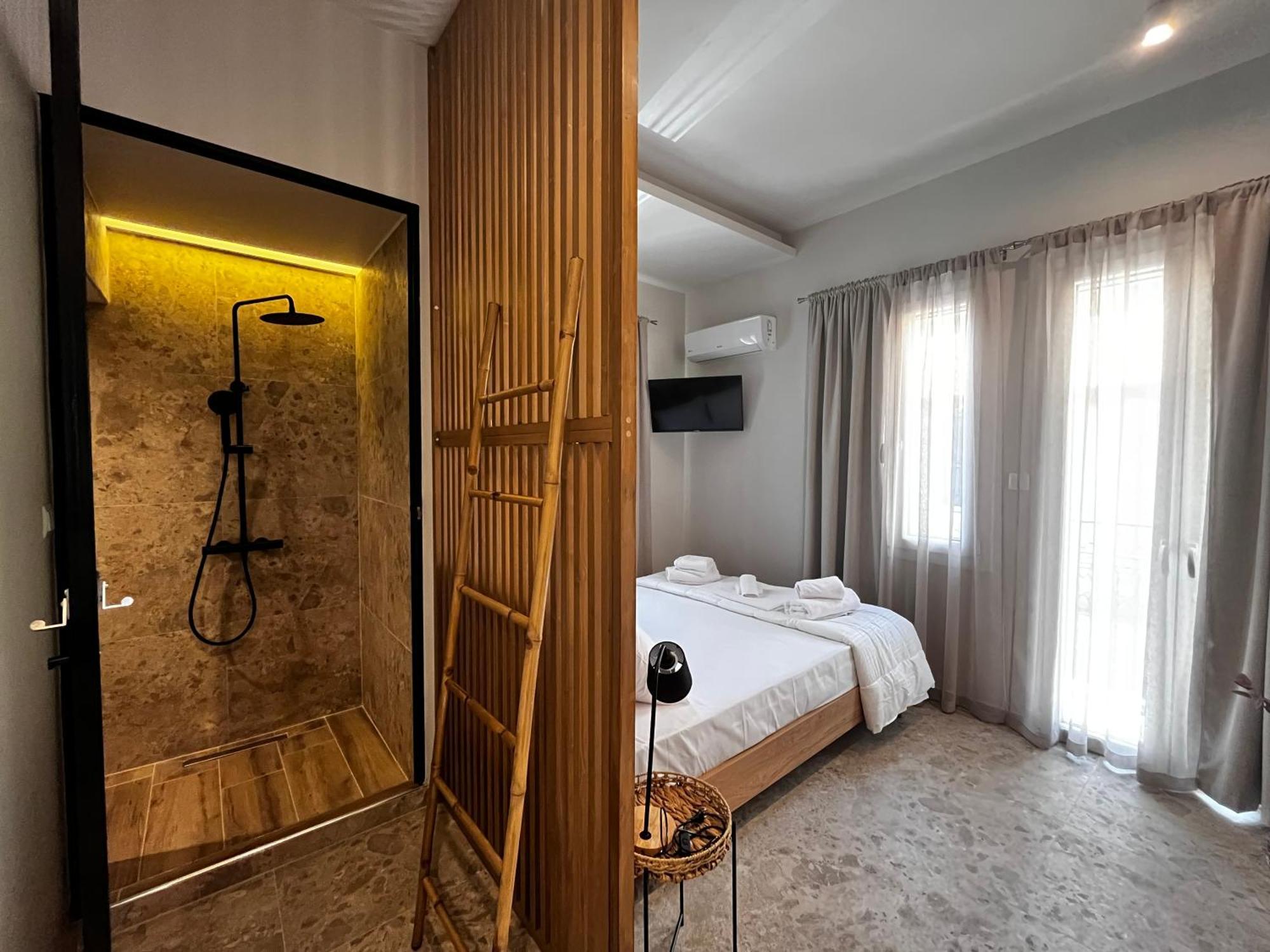 Orfeas Luxury Rooms & Studio Skopelos Town Bagian luar foto